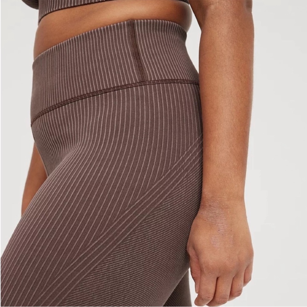 NWOT Aerie Offline Seamless Relic Washed
Rib High Waisted Legging Size XXL